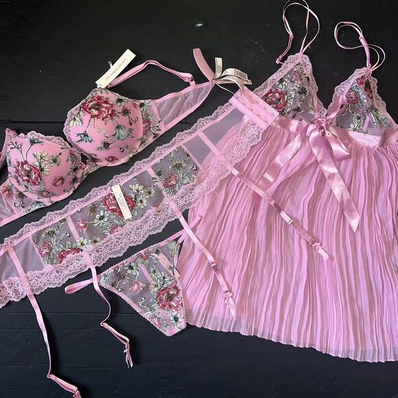 Victoria's Secret 34B BRA SET+garter+thong+S BABYDOLL gown PINK floral appliqué - Picture 2 of 11